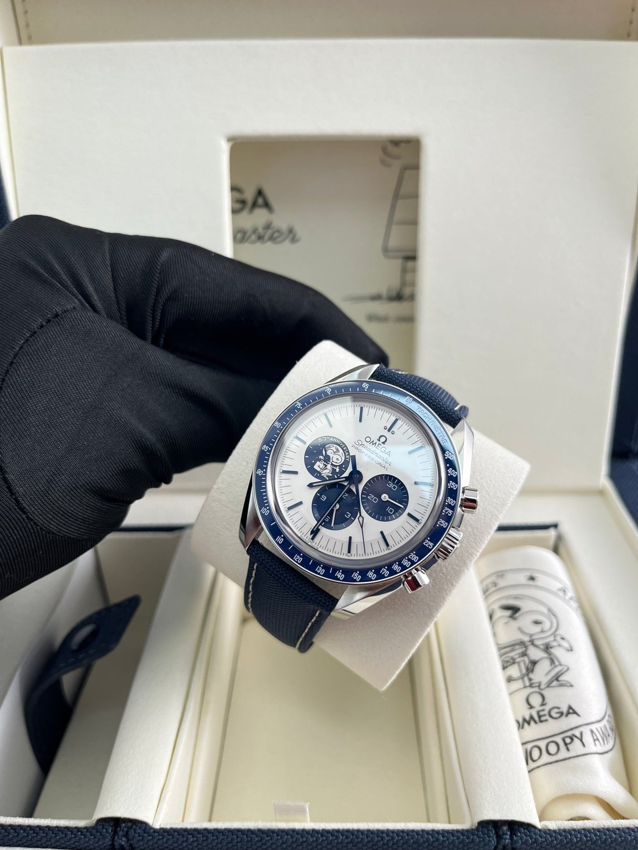 Omega Speedmaster Snoopy