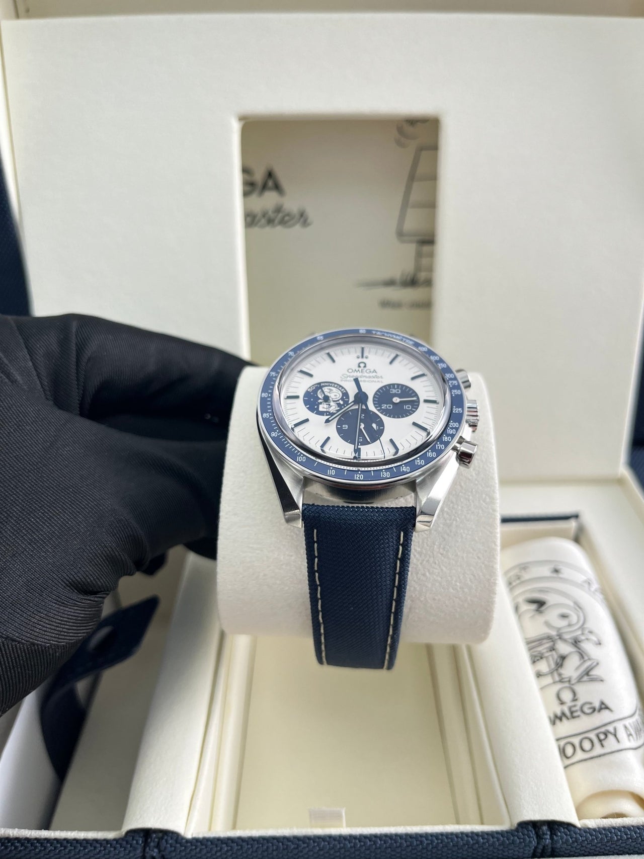 Omega Speedmaster Snoopy